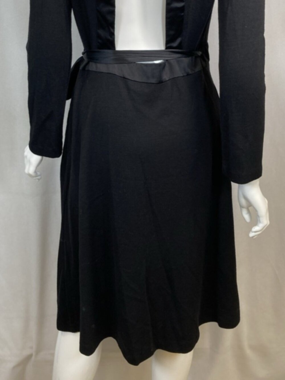 Diane Von Furstenberg Wrap Open Back Dress Black Size 12 - Picture 5 of 12